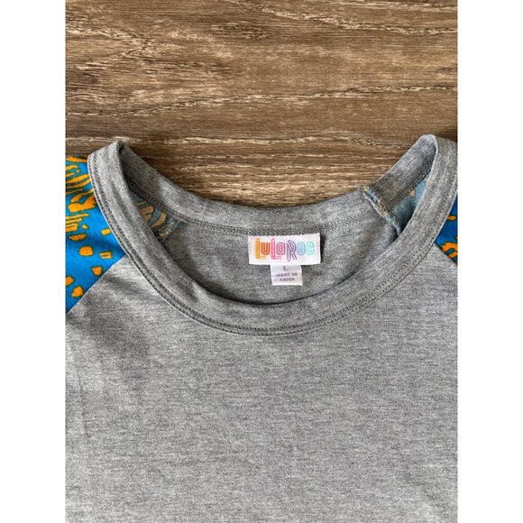 NWT LULAROE RANDY GREY WOMENS BLOUSE TOP SIZE L TAPESTRY 3/4 SLEEVE STRETCH - Picture 2 of 8